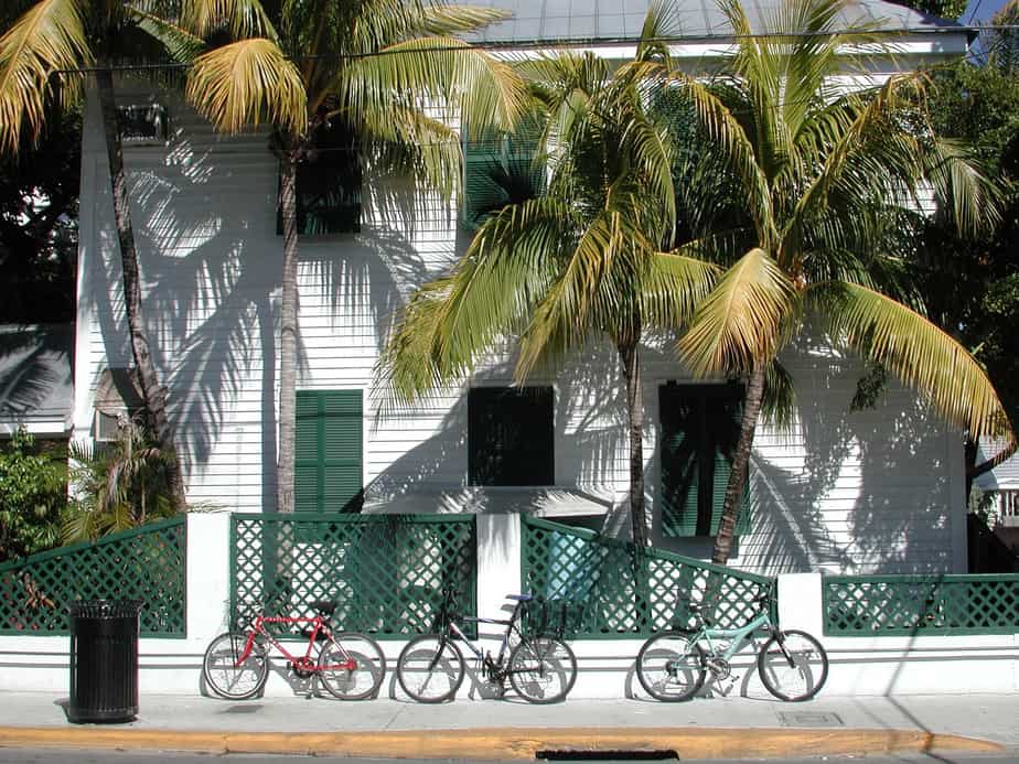 Key-west-florida-house-bikes