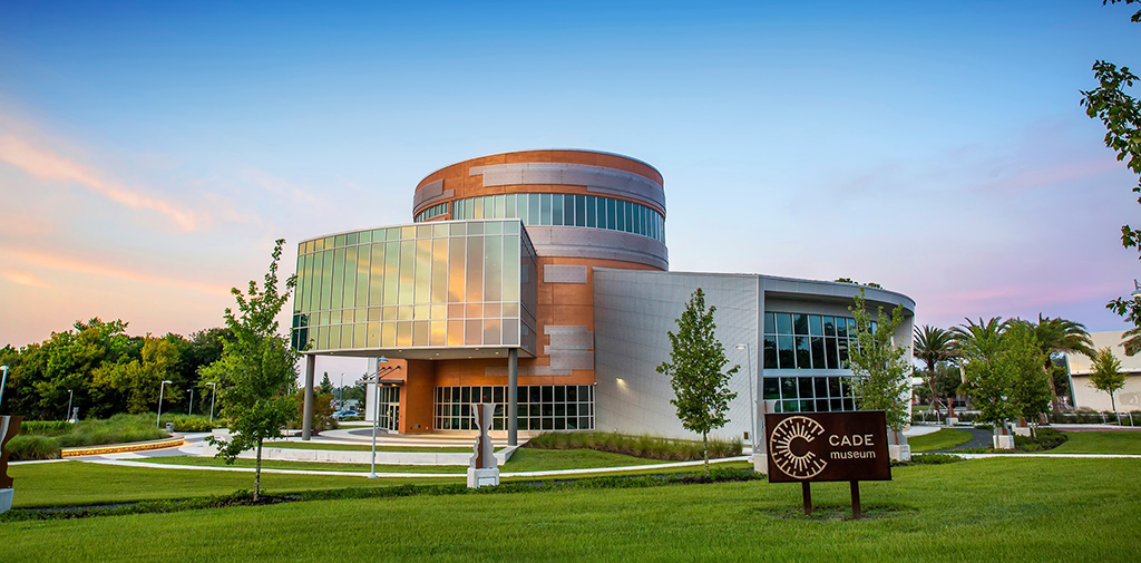 cade museum with sign