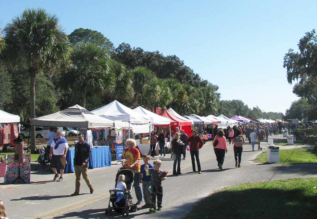 crowd at newberry festival