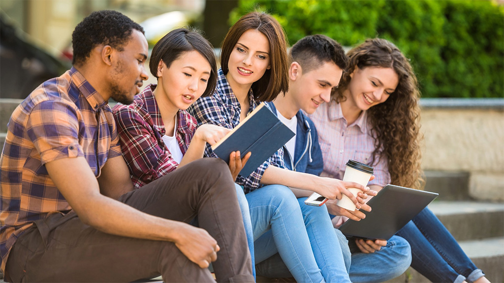 people enjoying books