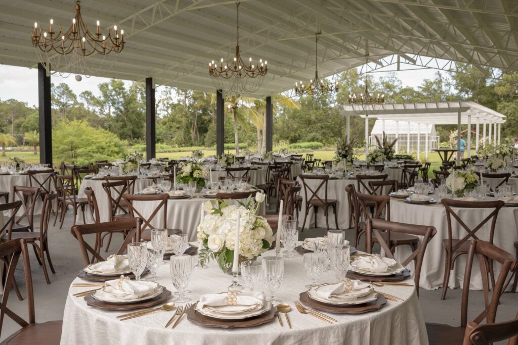 Table settings at Seven Oaks Ranch